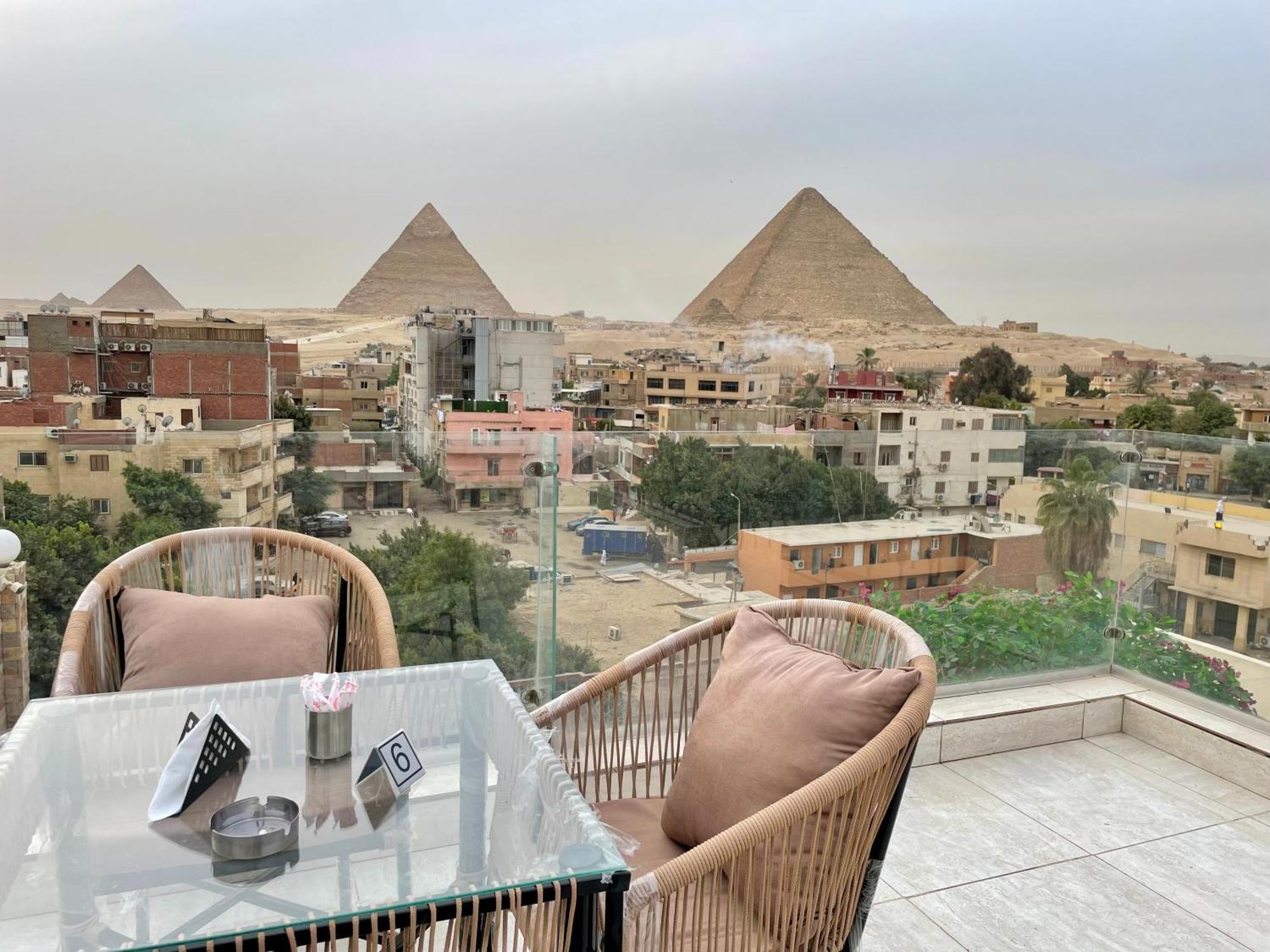 Pyramids Homeland Inn Кайро Екстериор снимка