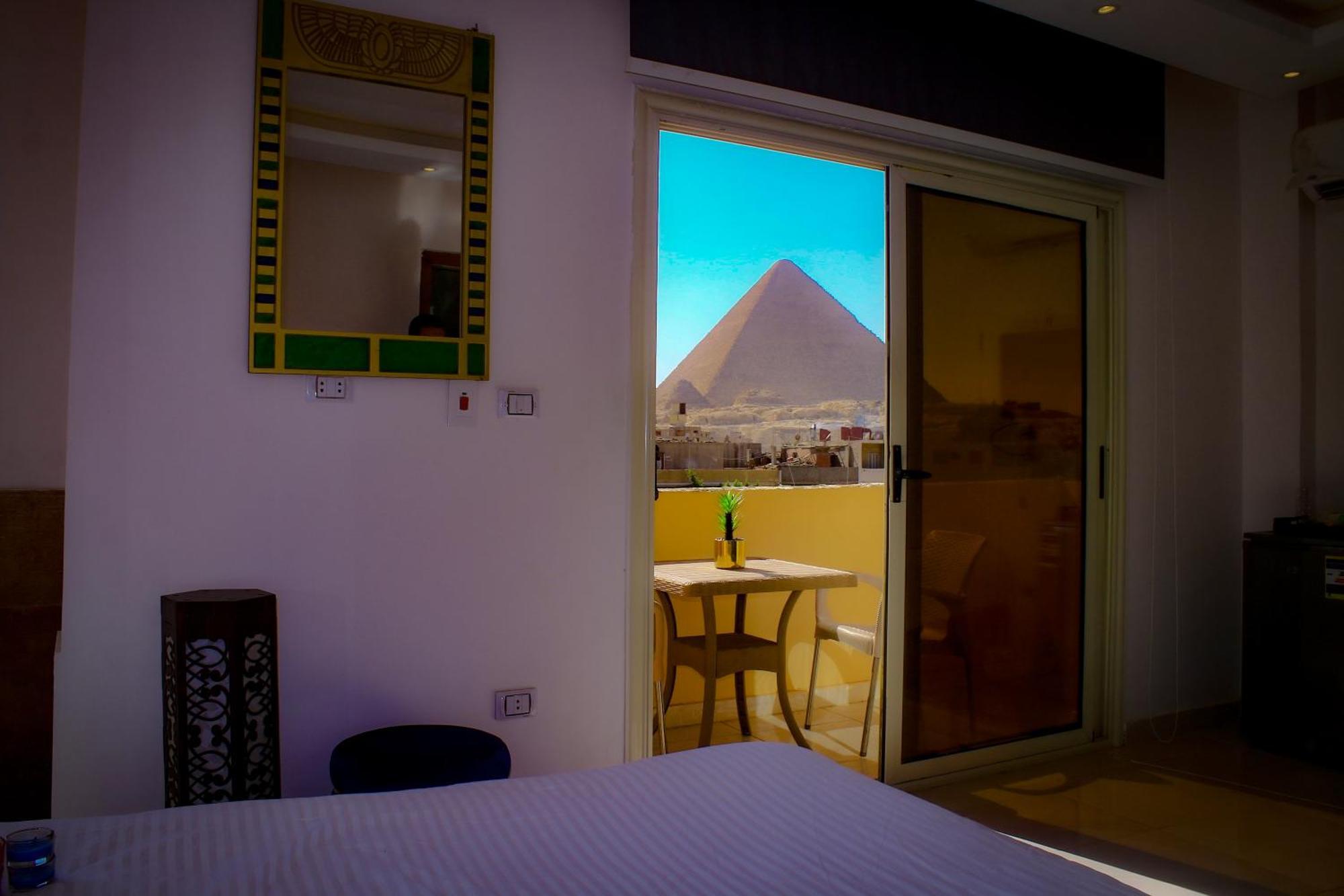 Pyramids Homeland Inn Кайро Екстериор снимка